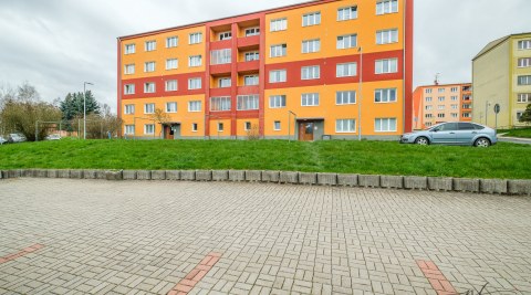 142_8724125168.jpg