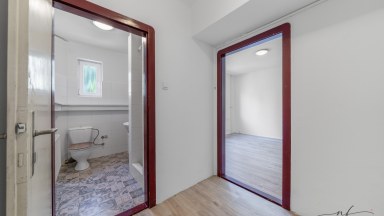 Řadový dům se 3 bytovými jednotkami, garáží a pozemkem 431 m² – Aš, Kvapilova